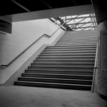 166709 Gezicht op de tunneltrap van het N.S.-station Schiedam-Rotterdam West te Schiedam.